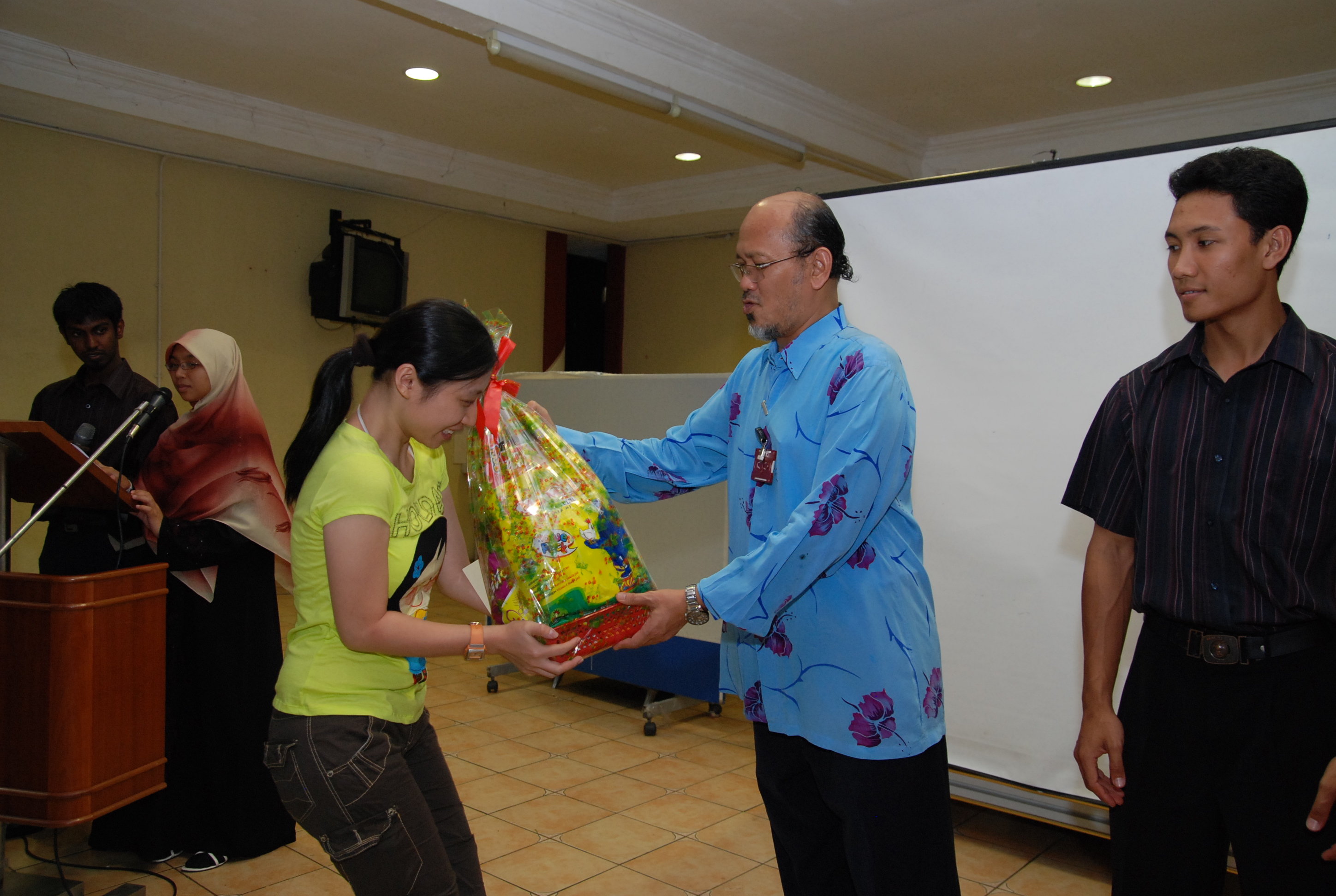 CyberNight09 104